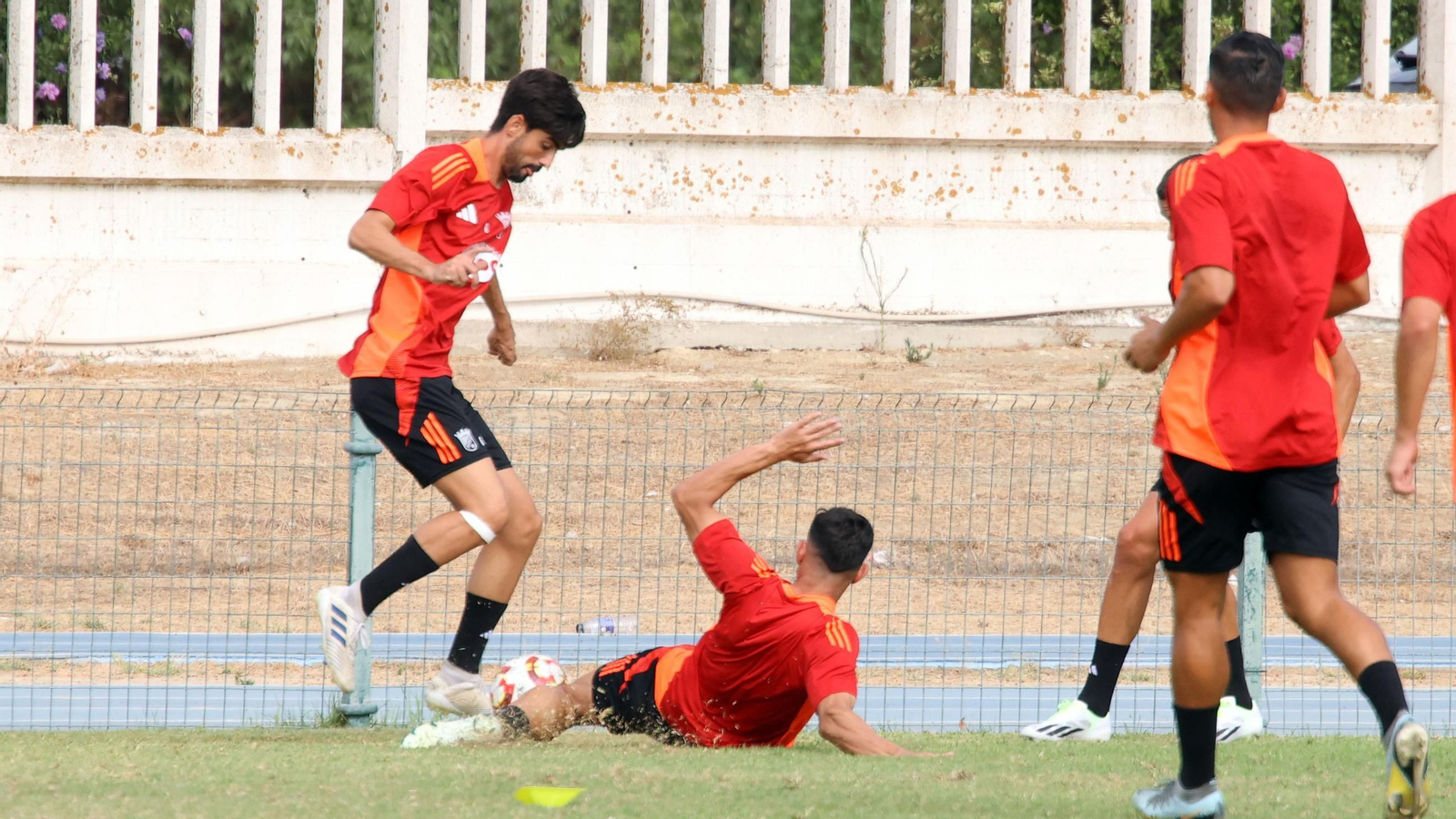 Imágenes del entrenamiento del Xerez CD en el 'Pepe Ravelo' de Chapín