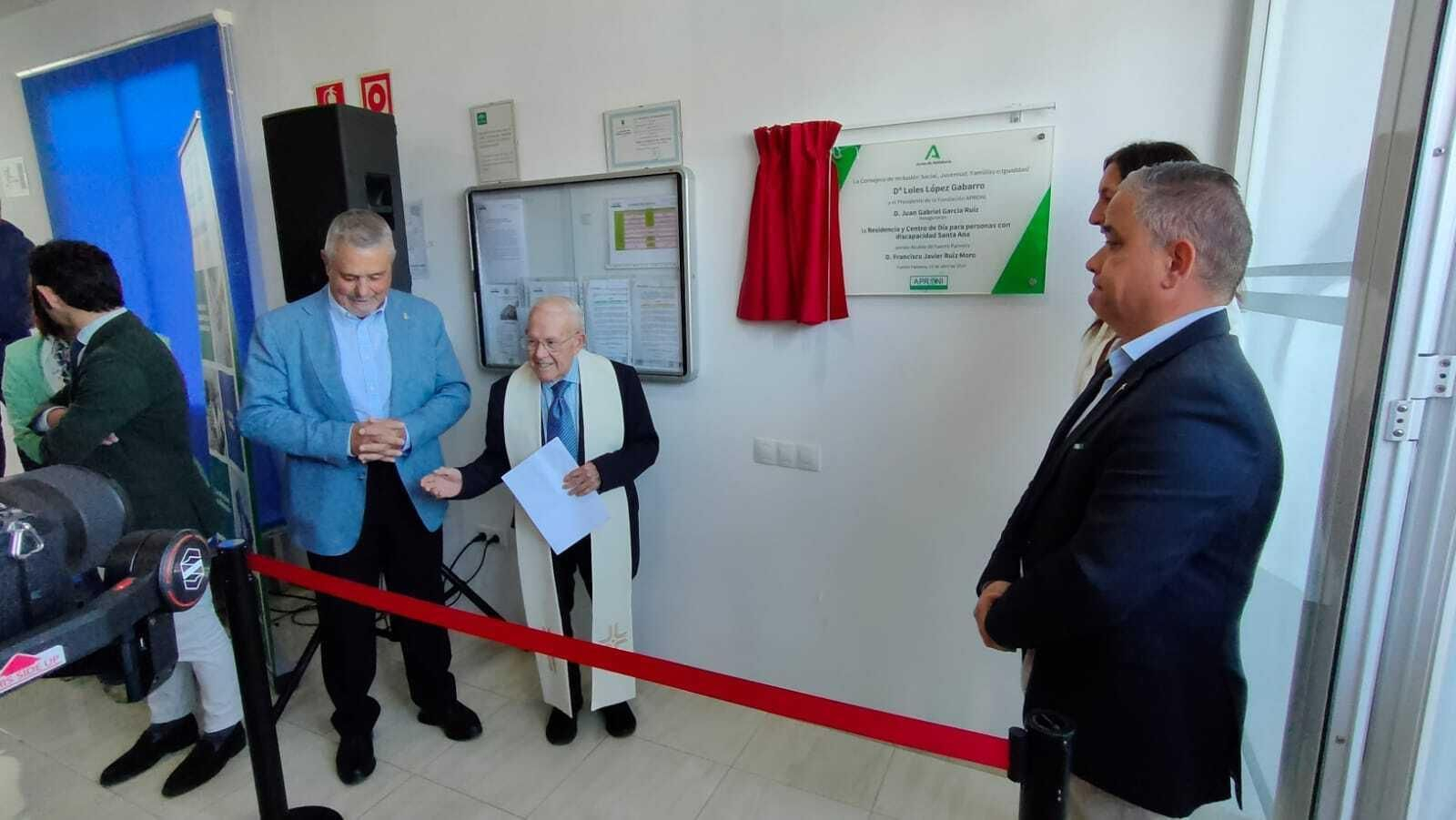 Inauguración del centro de Aproni en Fuente Palmera. Inauguración del centro de Aproni en Fuente Palmera.