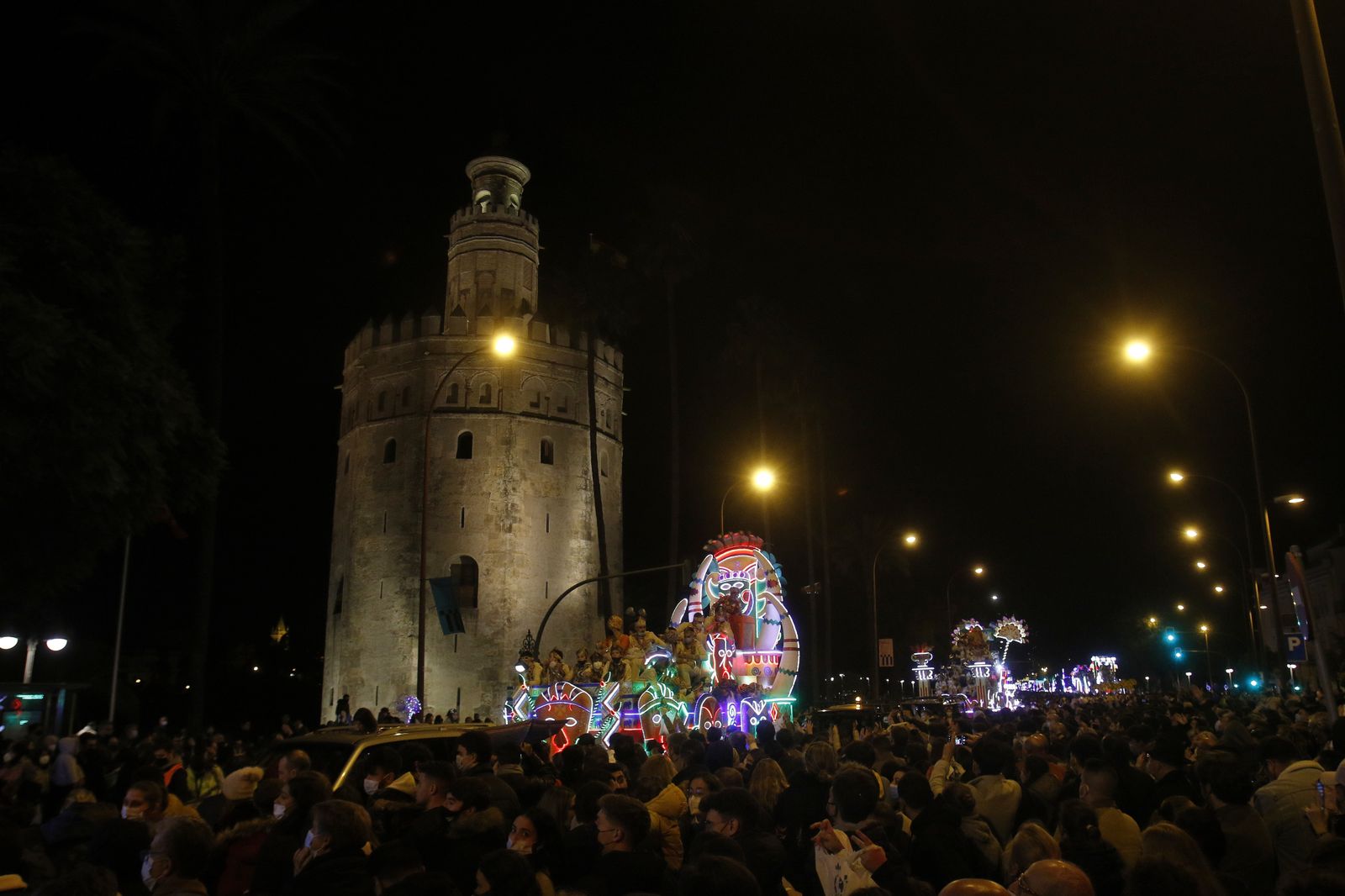 Imágenes de la cabalgata por el Paseo de Colón