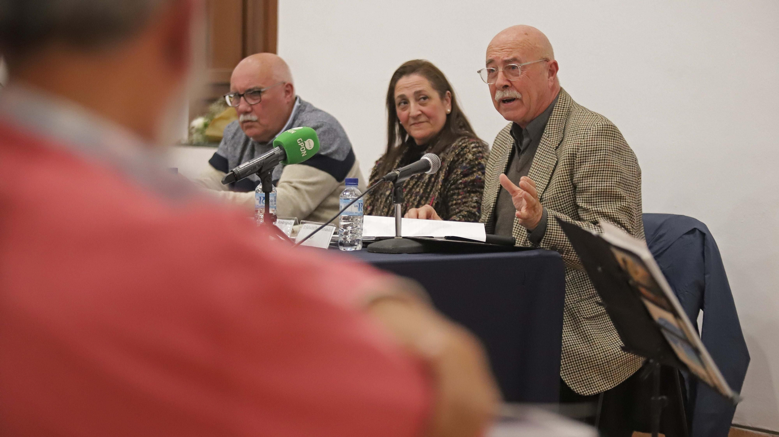 Fotos de la presentación del libro 'Vivencias y recuerdos de Guillermo León Barba' en La Línea
