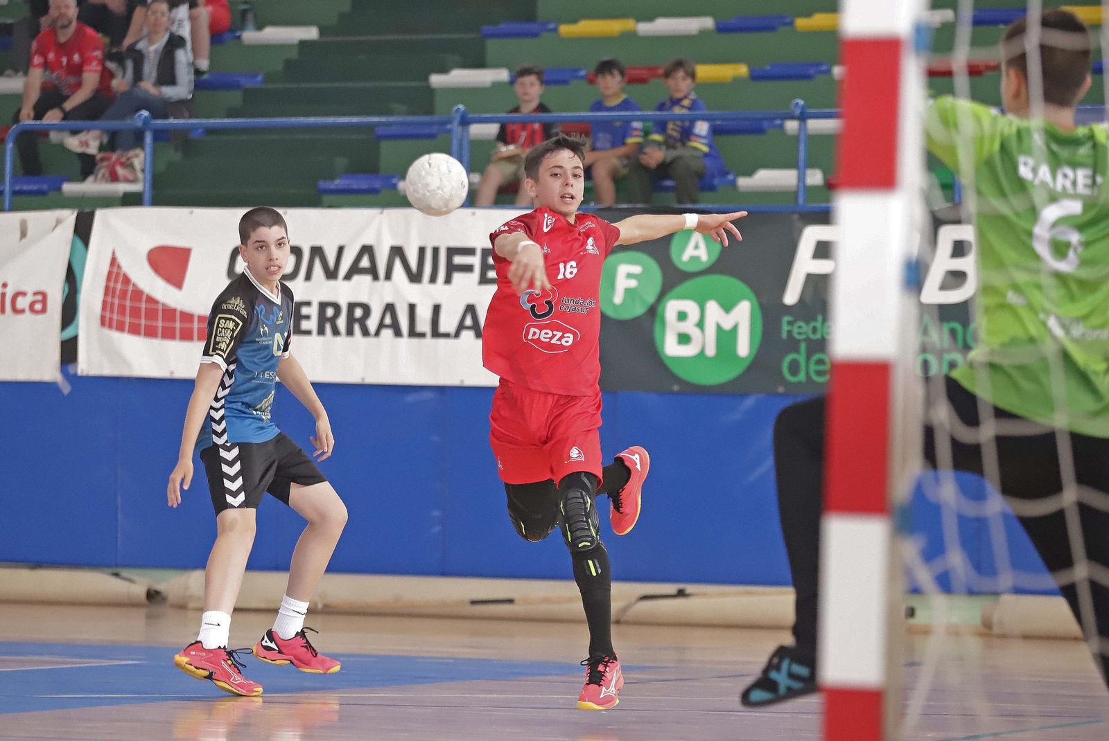 El Romeral de Málaga, campeón del Andaluz infantil masculino de balonmano de La Línea