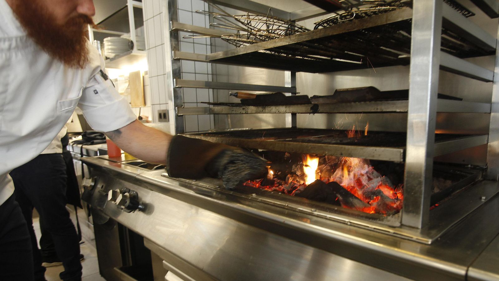 El pescado llega en un punto milimétrico... de gran aplauso.