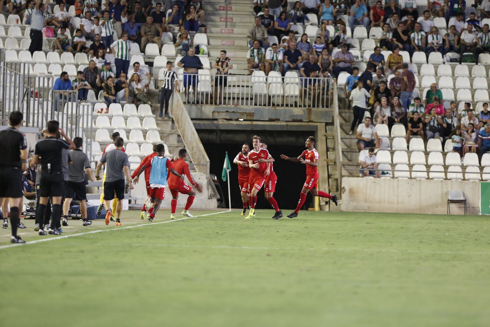 El Córdoba-Nástic, en imágenes