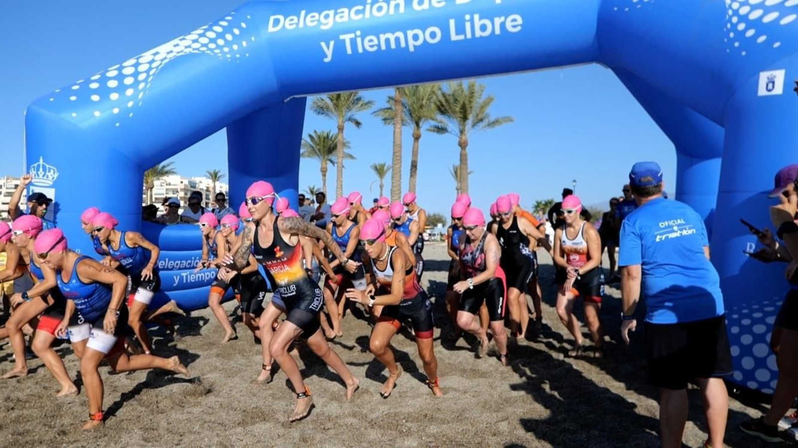 La competición arrancó el pasado año desde la playa del municipio almeriense. La competición arrancó el pasado año desde la playa del municipio almeriense.