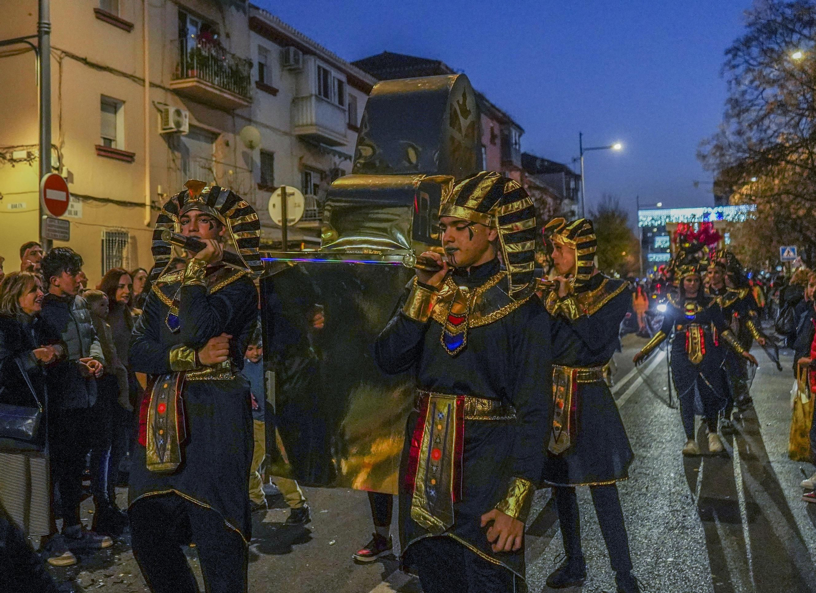 La cabalgata de los Reyes Magos de Granada, en imágenes