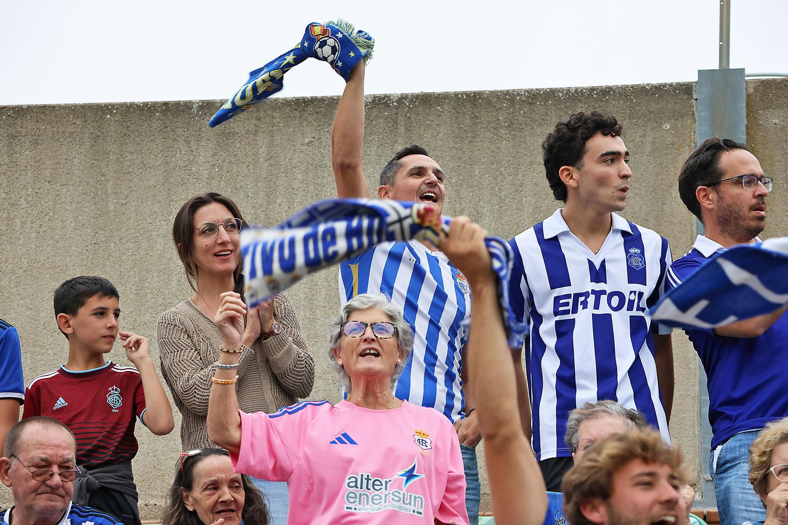 Búscate en las gradas del Betis Deportivo-Recreativo de Huelva