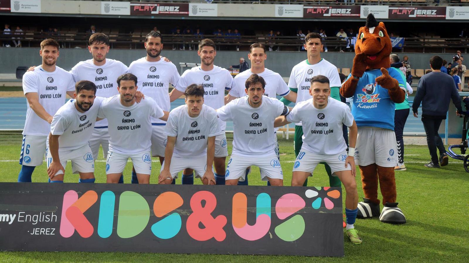 Imágenes del Xerez DFC contra San Fernando CD en Chapín