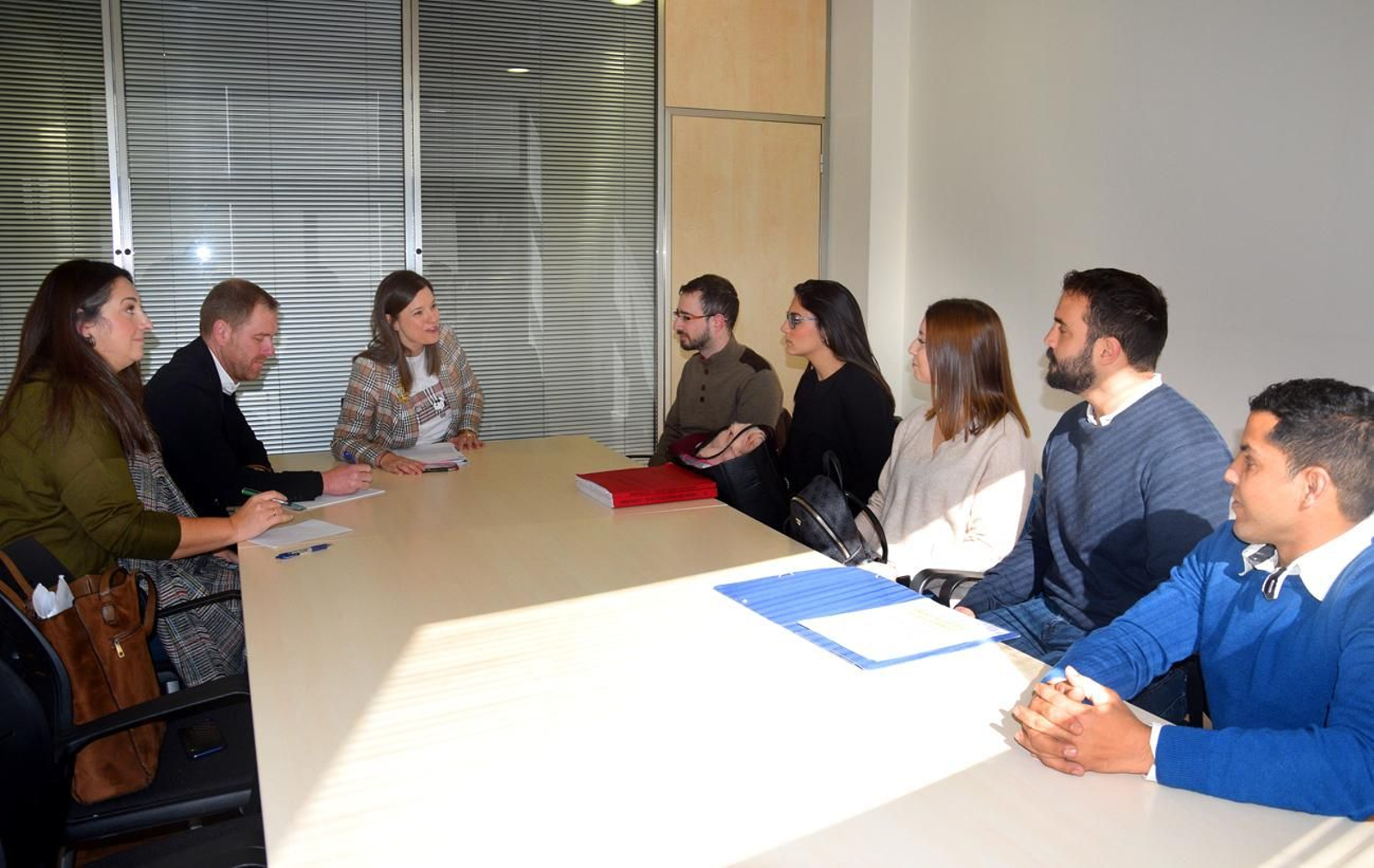 Reunión de la alcaldesa con los representantes de los estudiantes y usuarios del aulario de la calle Alsedo.