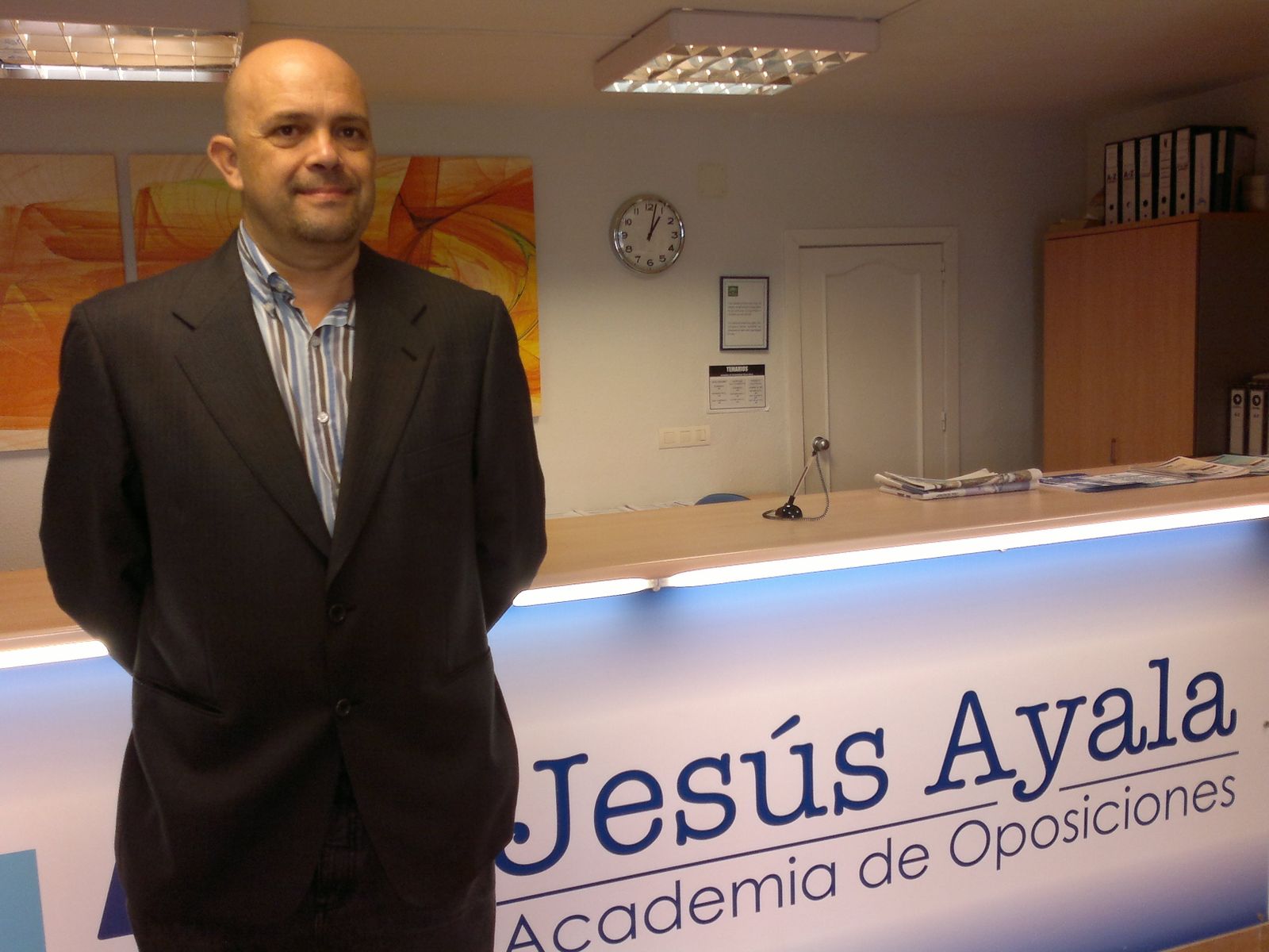 Jesús Ayala en las academias de calle Cuarteles.