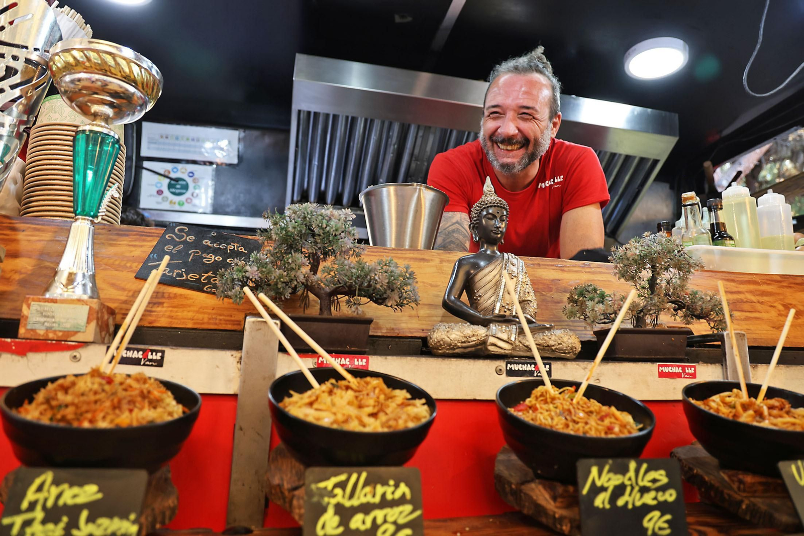 Imágenes del Festival Mundial de Foodtrucks y los cantajuegos DIsney en Huelva