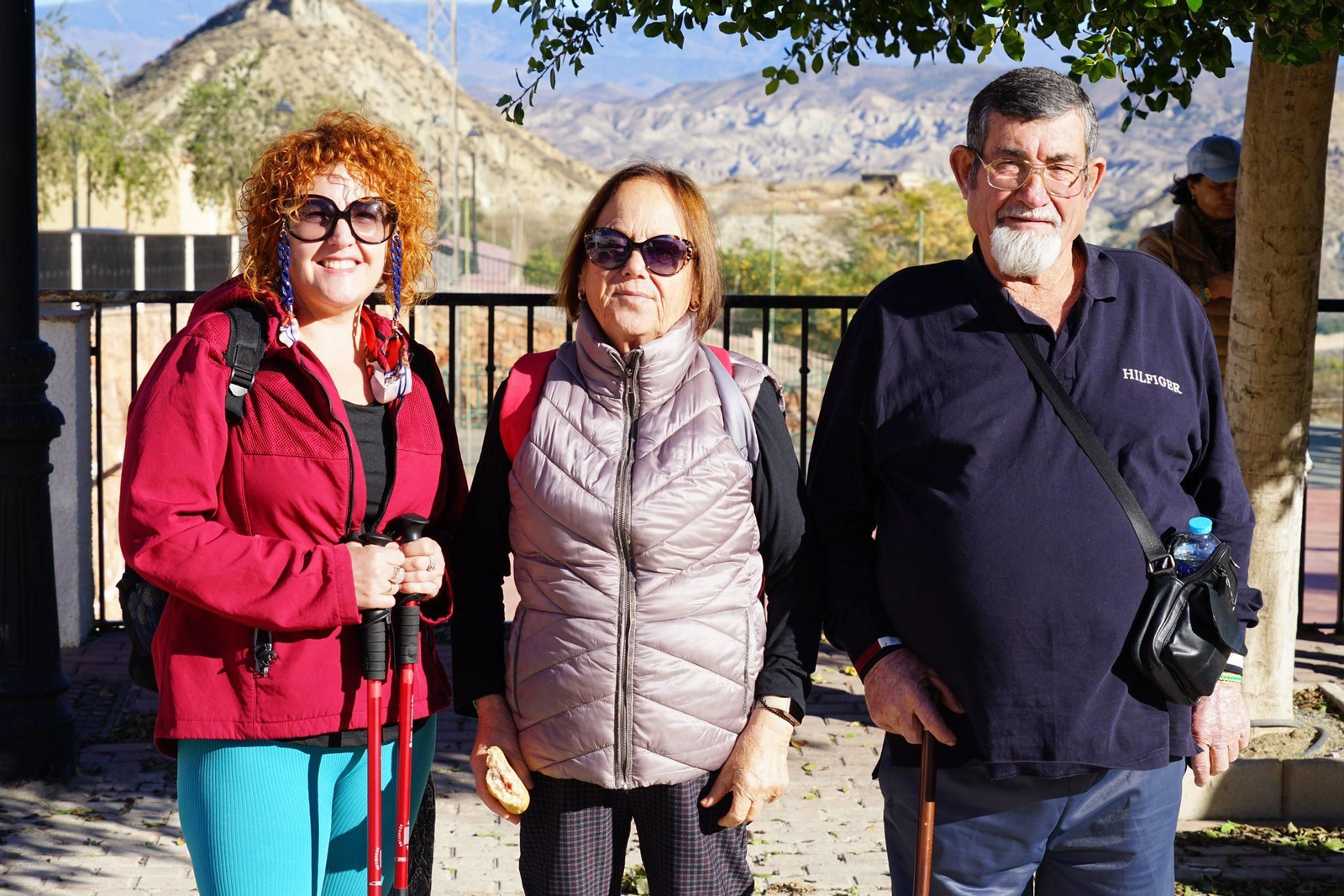 Un centenar de mayores de Vícar recorren la Alpujarra durante su olimpiada