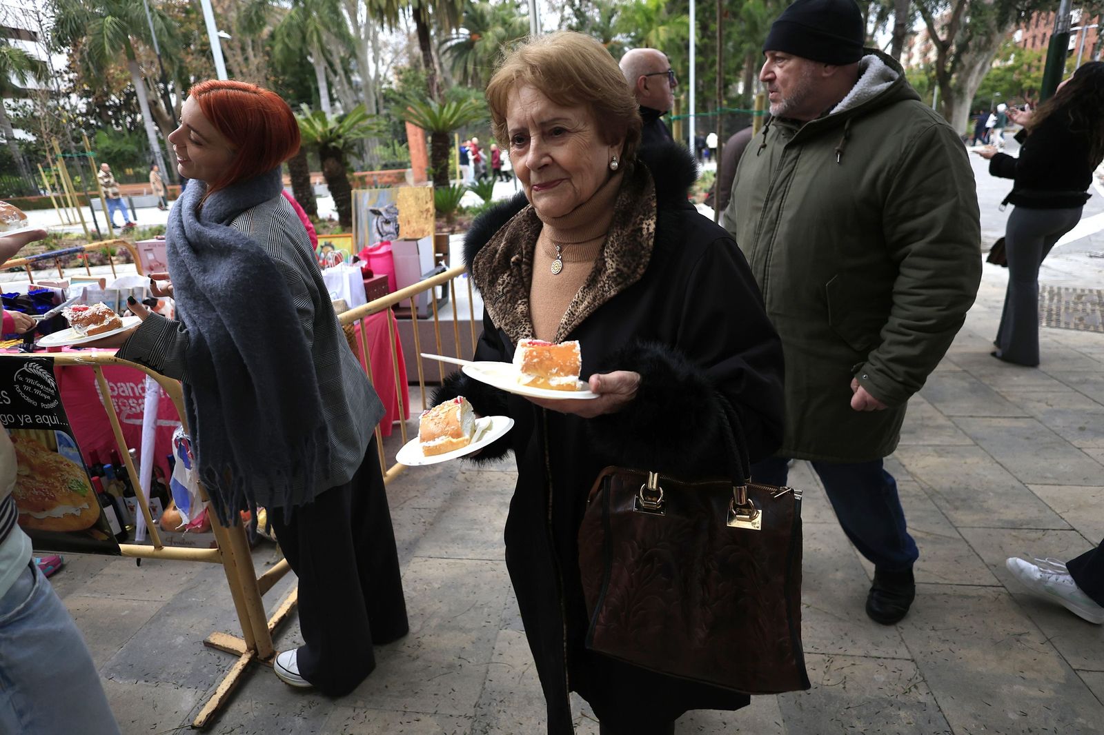 Las fotos del roscón de Reyes solidario en Algeciras