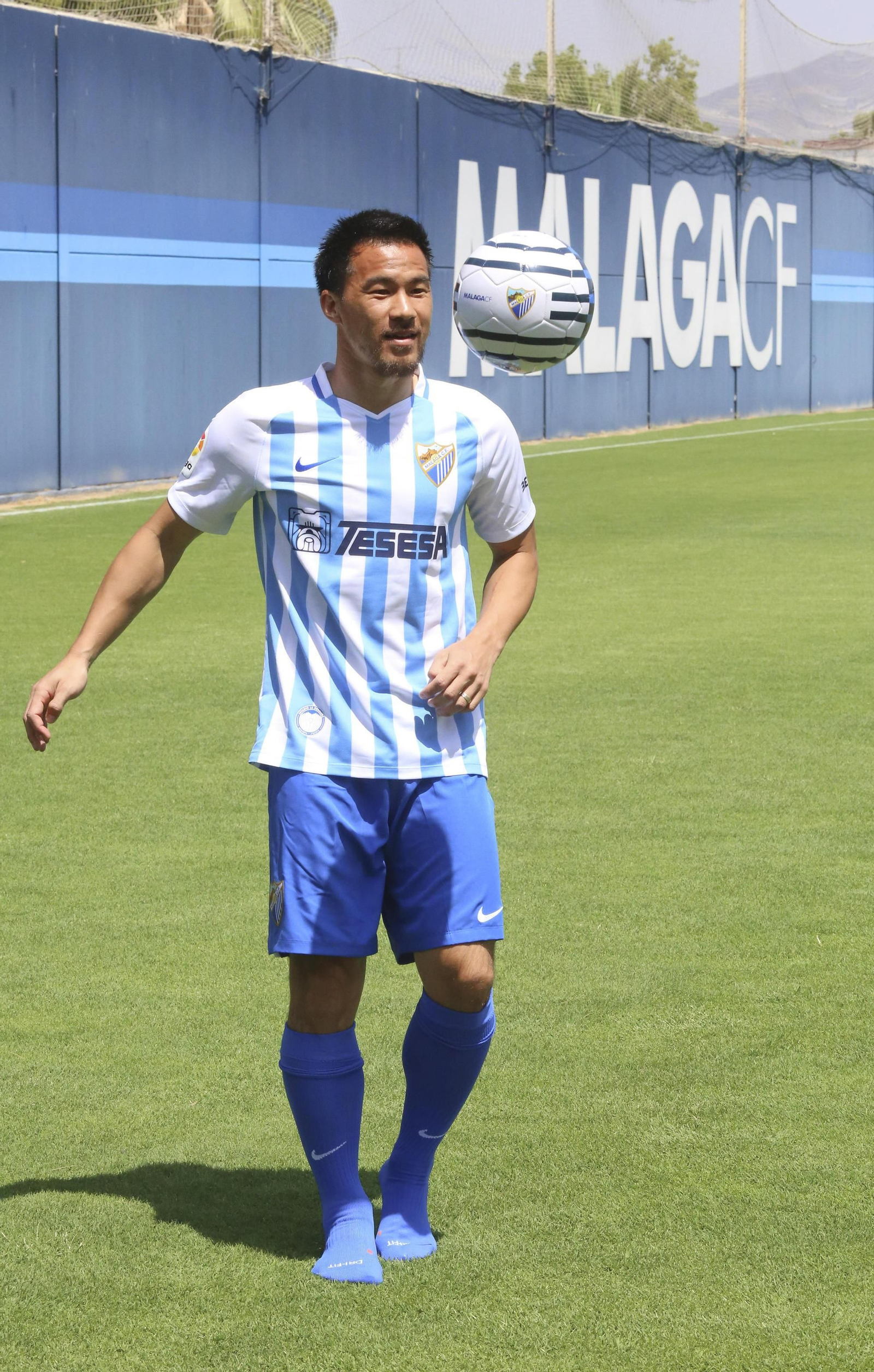 Shinji Okazaki, su fugaz paso por Málaga, en fotos
