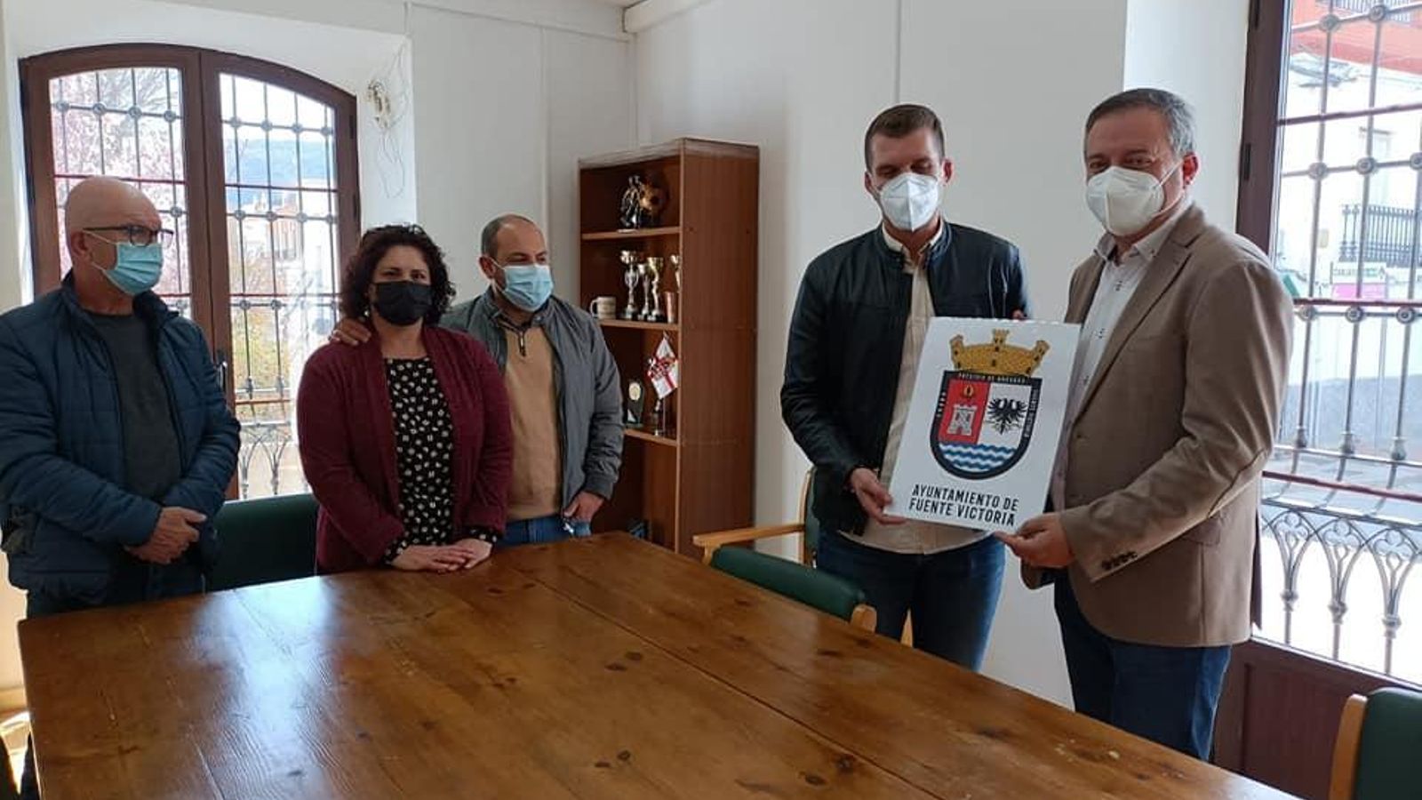 El anterior alcalde de Fuente Victoria presentó su proyecto de escudo en 2022.