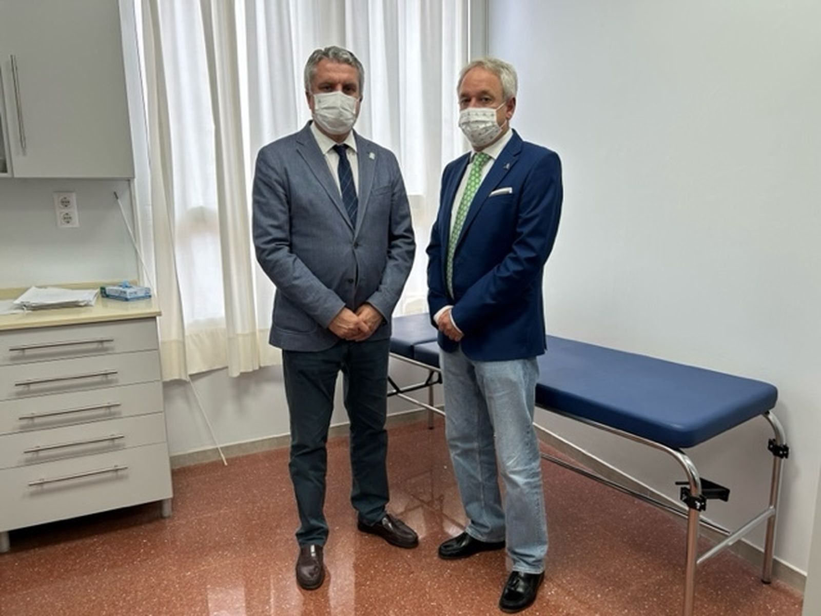 Responsables de Salud en el centro médico de Albox.