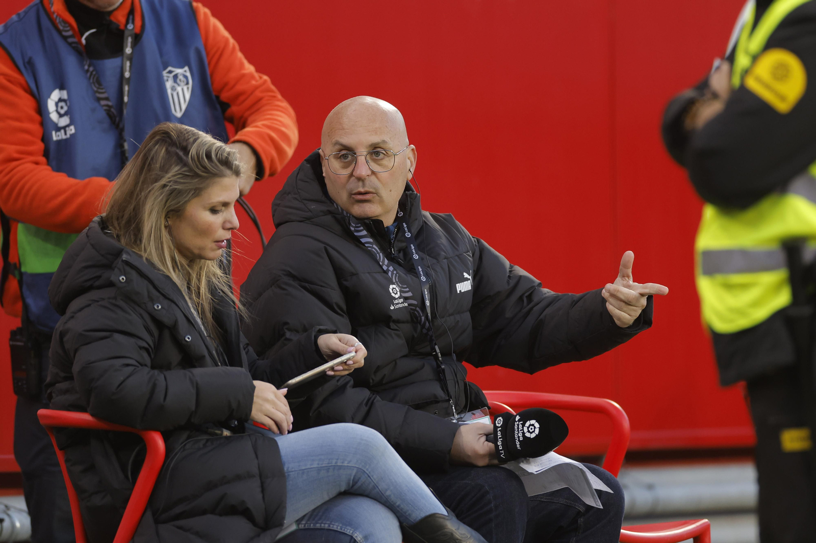 Búscate en las fotos del Sevilla-Elche