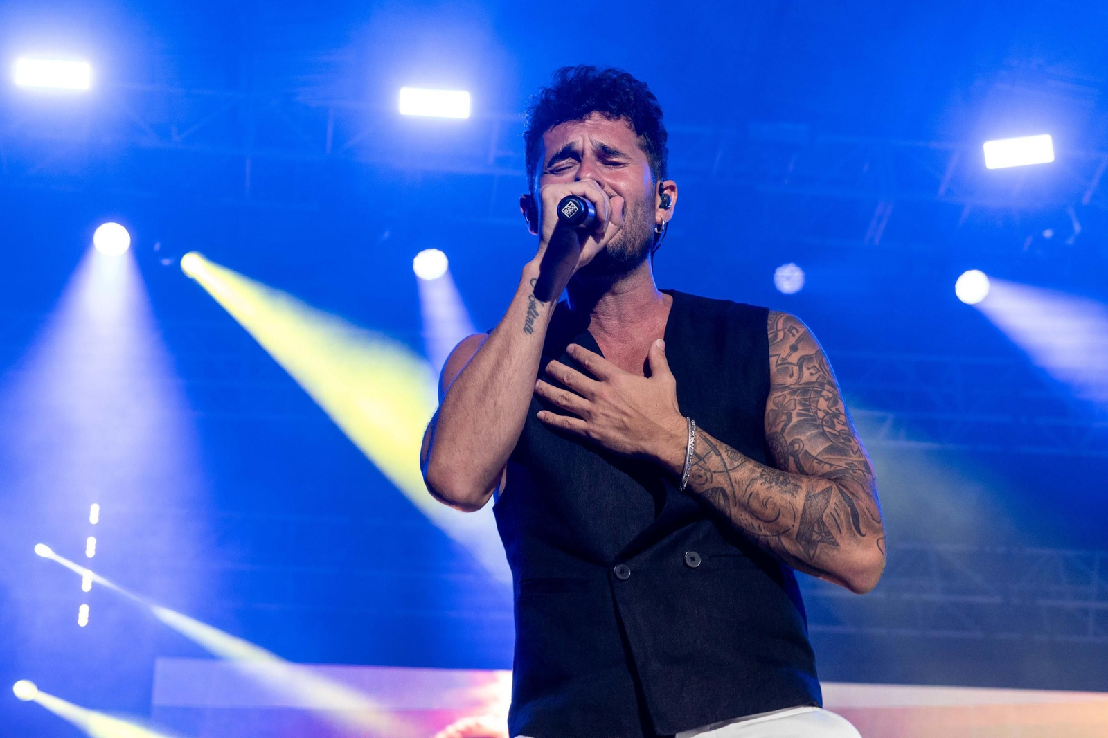 Colombinas 2025: El concierto de Antoñito Molina en las Fiestas Colombinas en imágenes