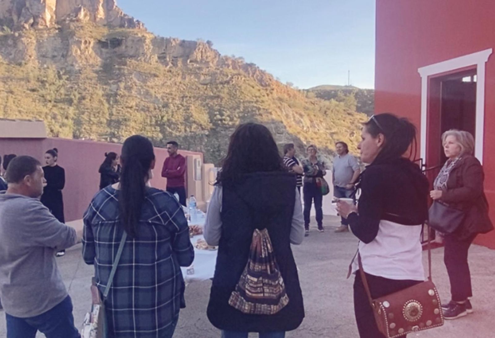 Momento del encuentro que tuvo lugar en el barrio de Las Alfarerías.