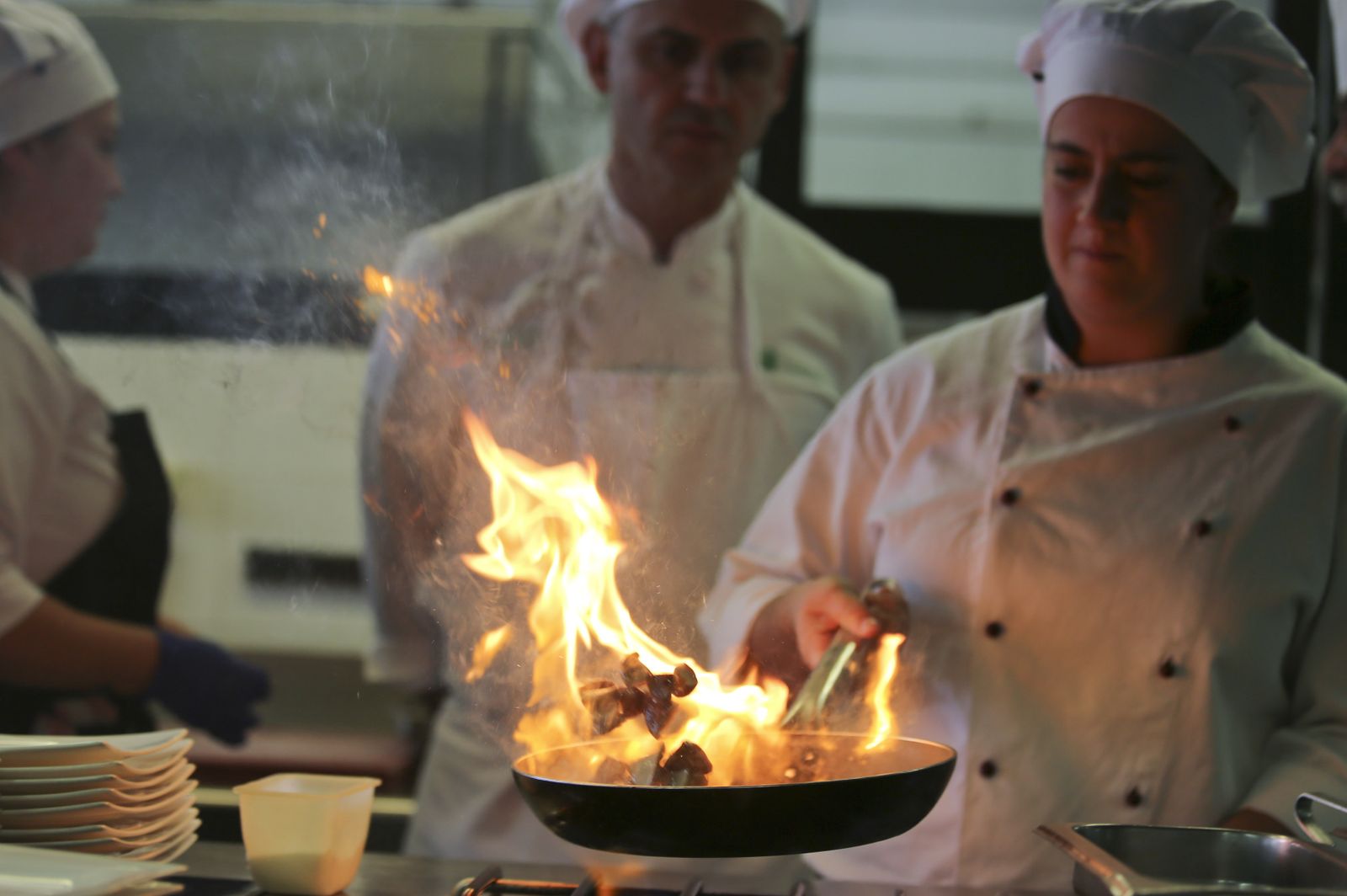 Fotos de alumnos en el restaurante de La Cónsula