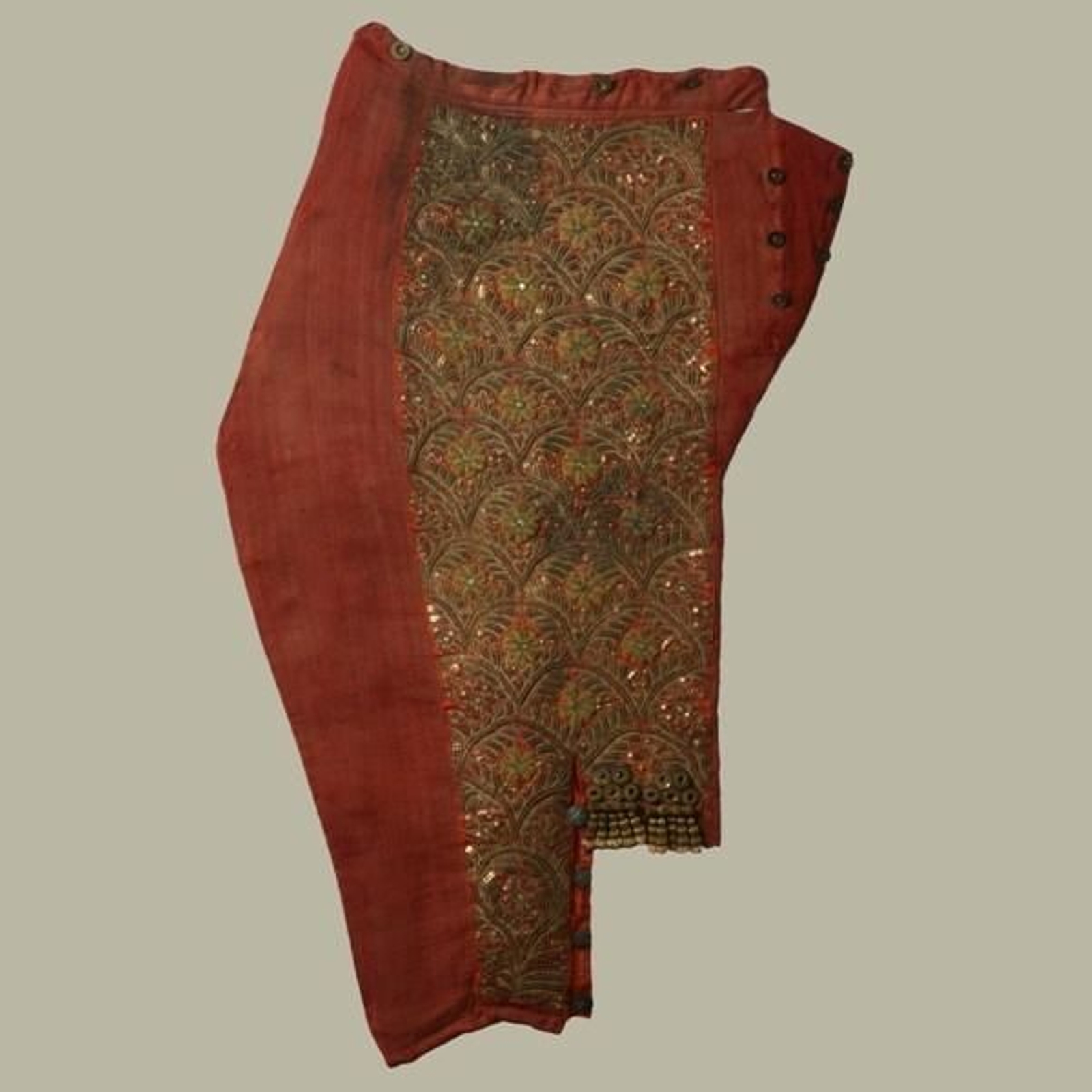 Fragmento de las taleguillas usadas por Joselito en Talavera el 16 de mayo de 1920.