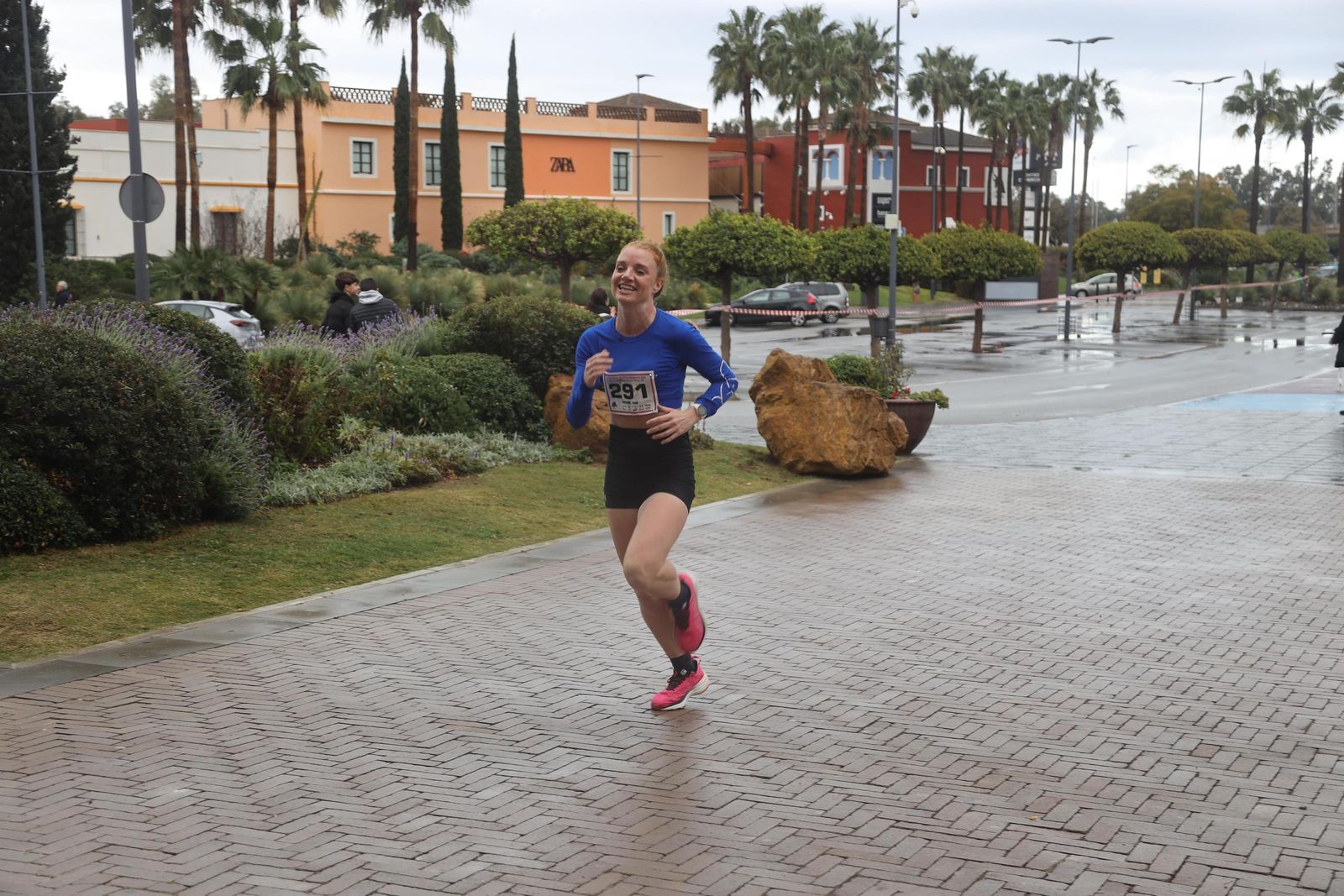 La Carrera por el Día Internacional de la Mujer en Málaga, en fotos