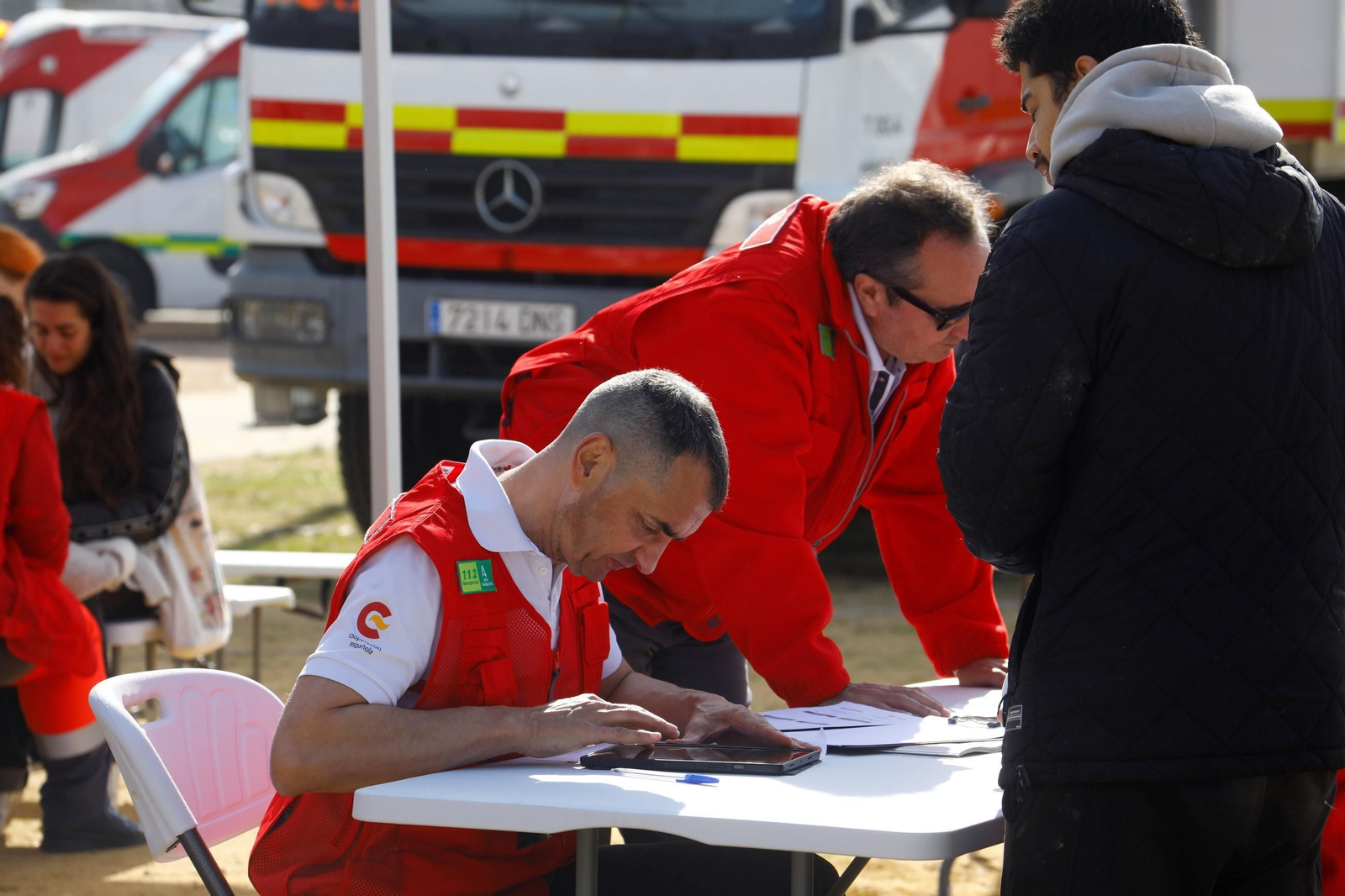 El simulacro de actuación ante una explosión en la Feria de Córdoba, en imágenes