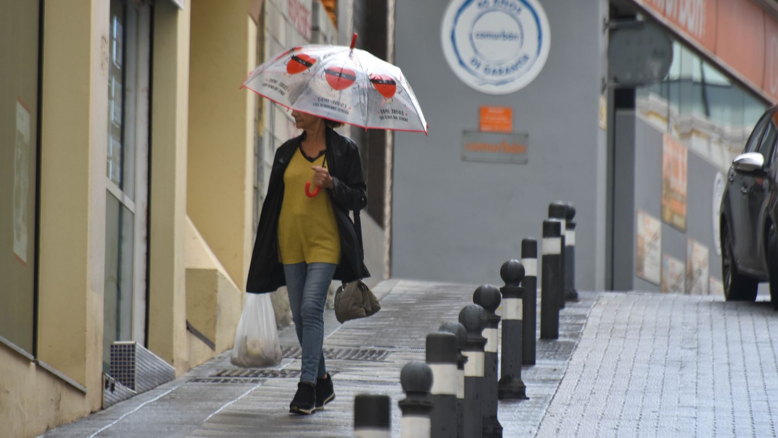 El paso de la borrasca Ciarán por Algeciras, en imágenes