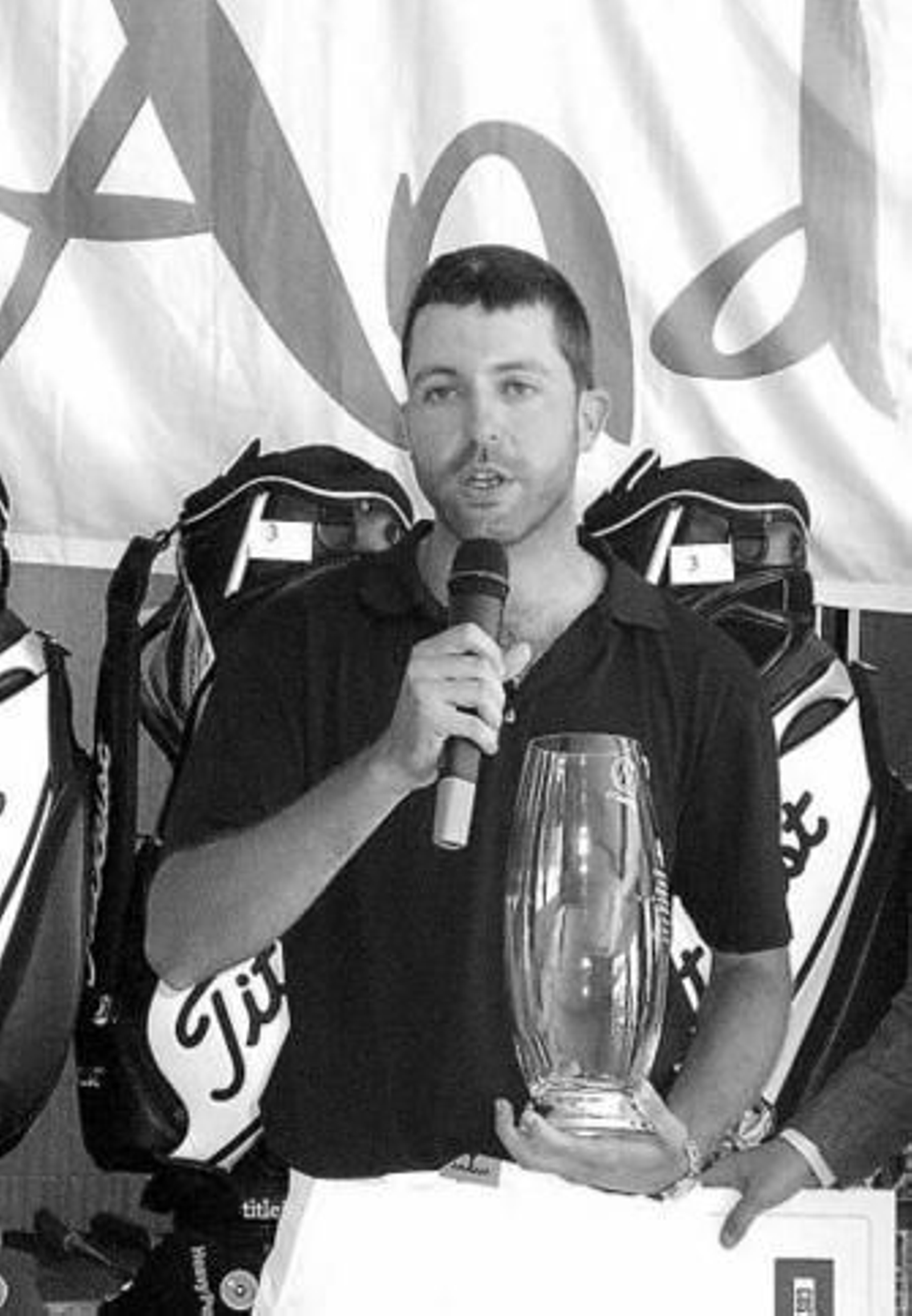 El ganador, tras el reparto de premios.