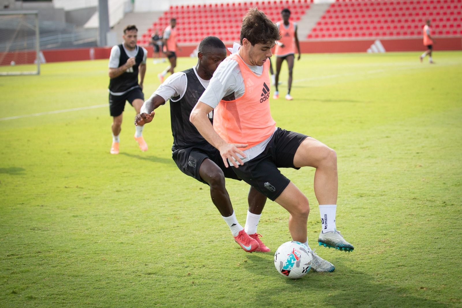 Las imágenes del entrenamiento del Granada CF