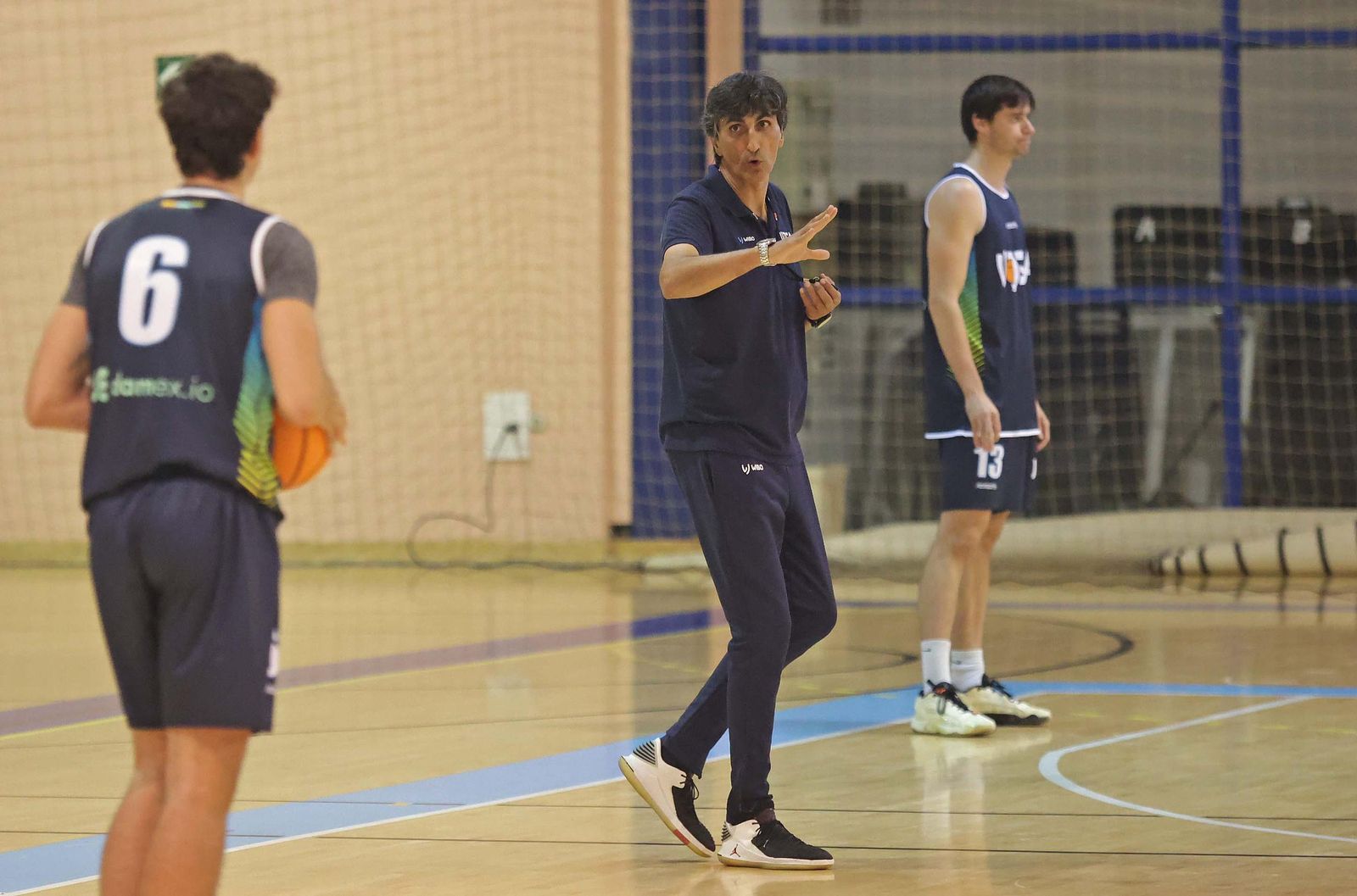 Las fotos del primer entrenamiento de Javi Malla en su regreso al banquillo de Udea