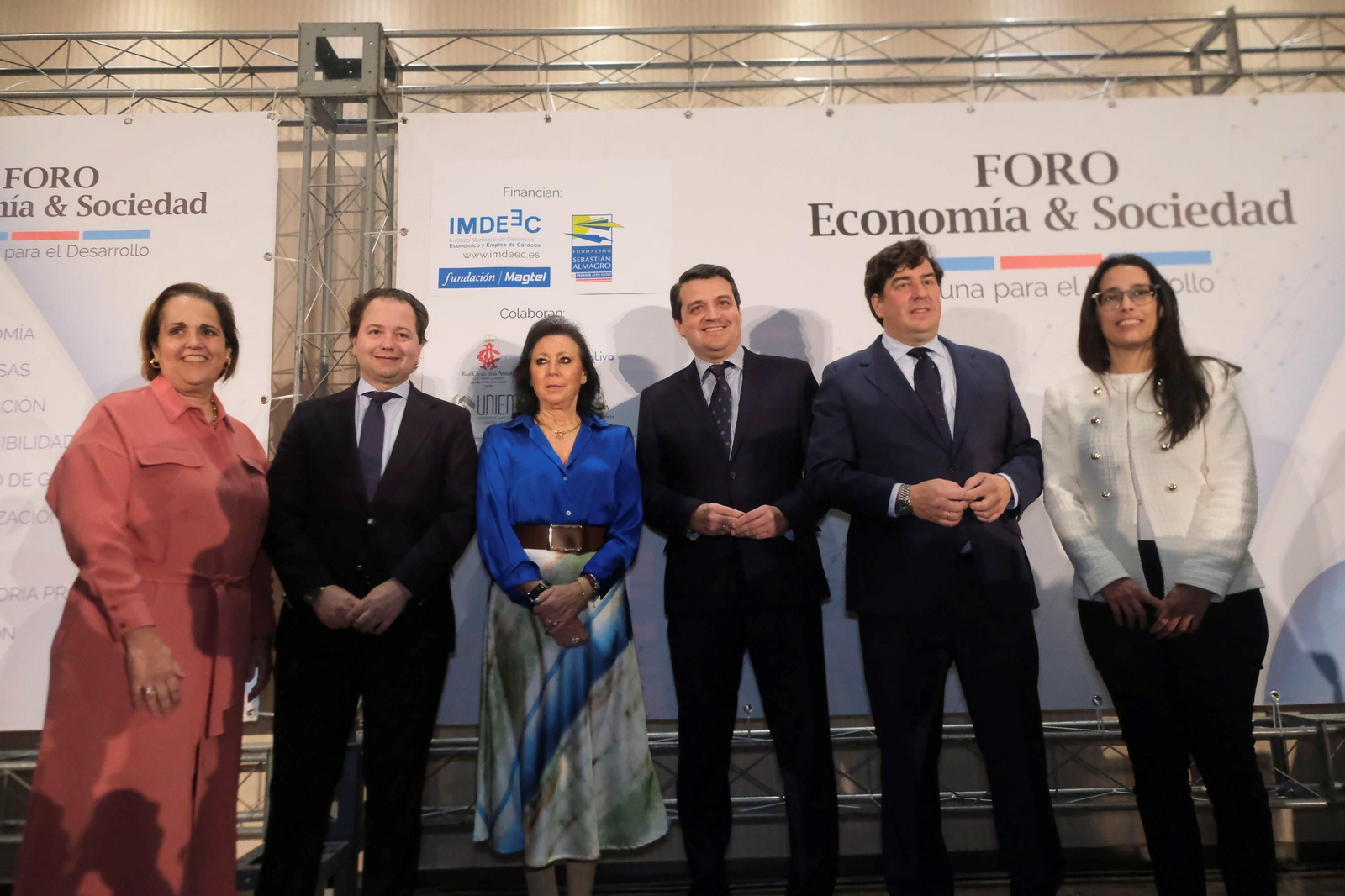 El foro Economía y Sociedad de Asfaco con el alcalde de Córdoba, en imágenes