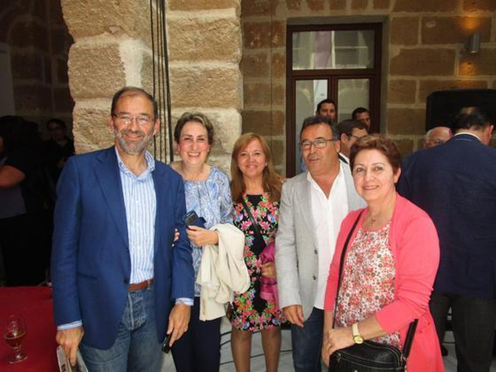 Fernando Santiago, Flori Espinosa, Encarna Díaz, Fernando Osuna y Ana García, tras la entrega del Premio Iberoamericano de Música Cortes de Cádiz 2015.  Foto: Ignacio Casas de Ciria