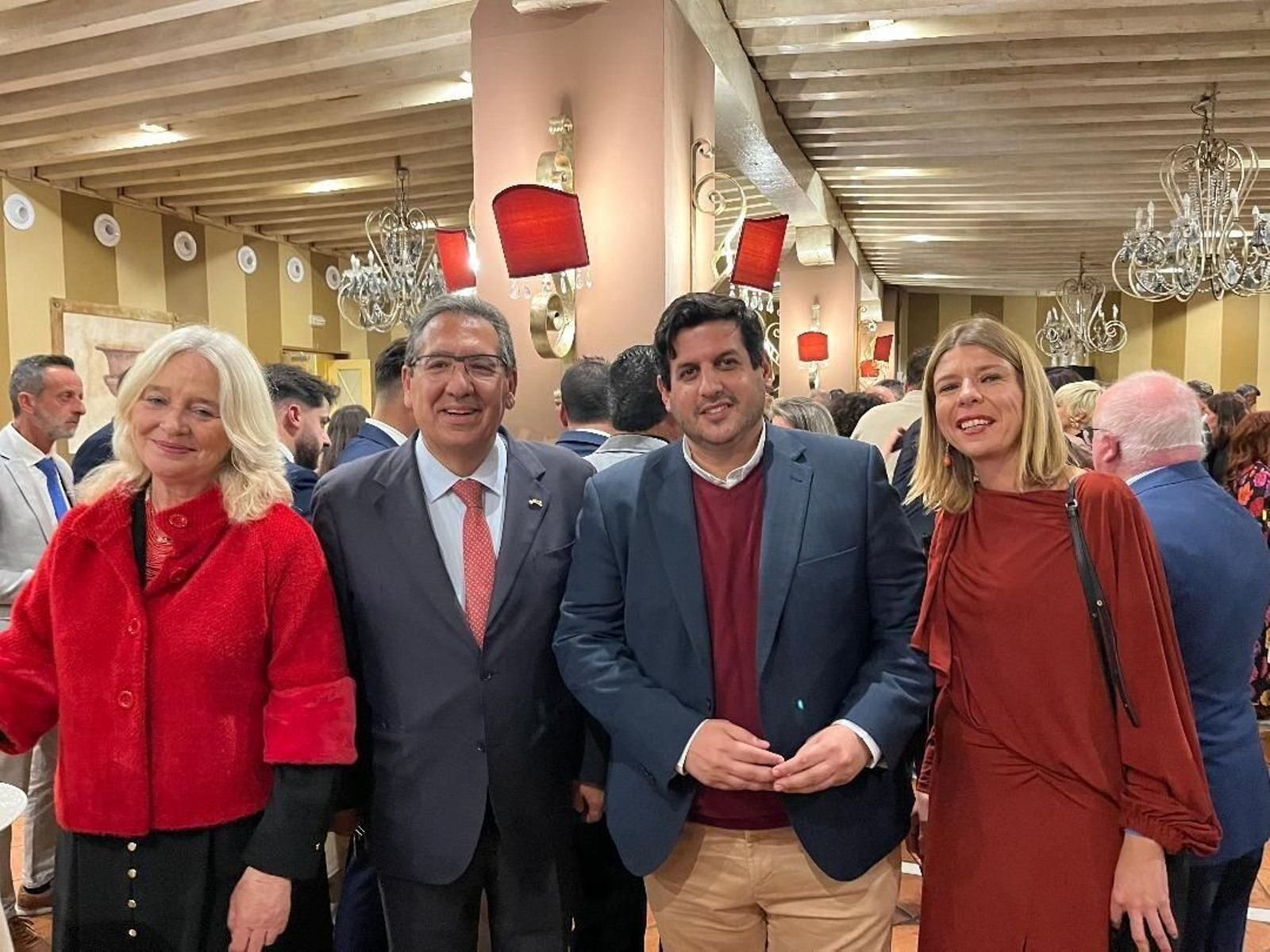 Mercedes Colombo, Antonio Pulido,  Jorge Vázquez y María del Mar Díez, durante la gala en el Baluarte de los Mártires.