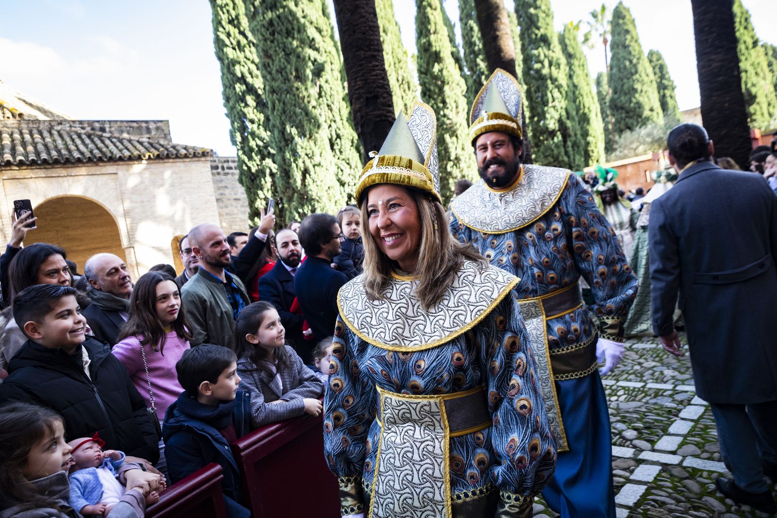 Los Reyes Magos son coronados un año más en el Alcázar de Jerez