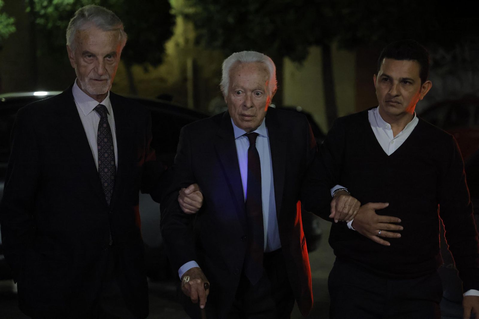 Famosos en el décimo aniversario de la muerte de la Duquesa de Alba, todas las fotos