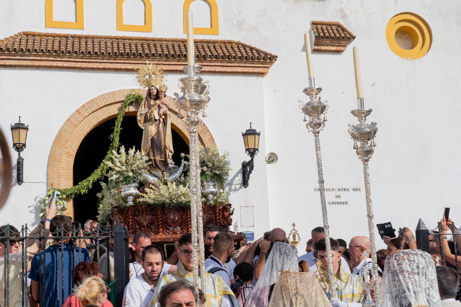Imágenes de la Solemne Procesión marítima de la Virgen del Carmen en Punta Umbría