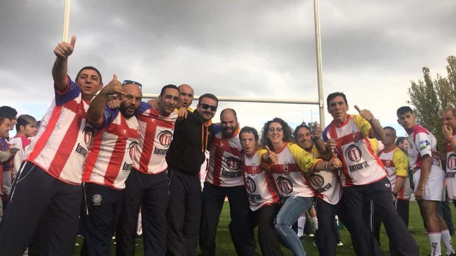 Posando sobre el verde.