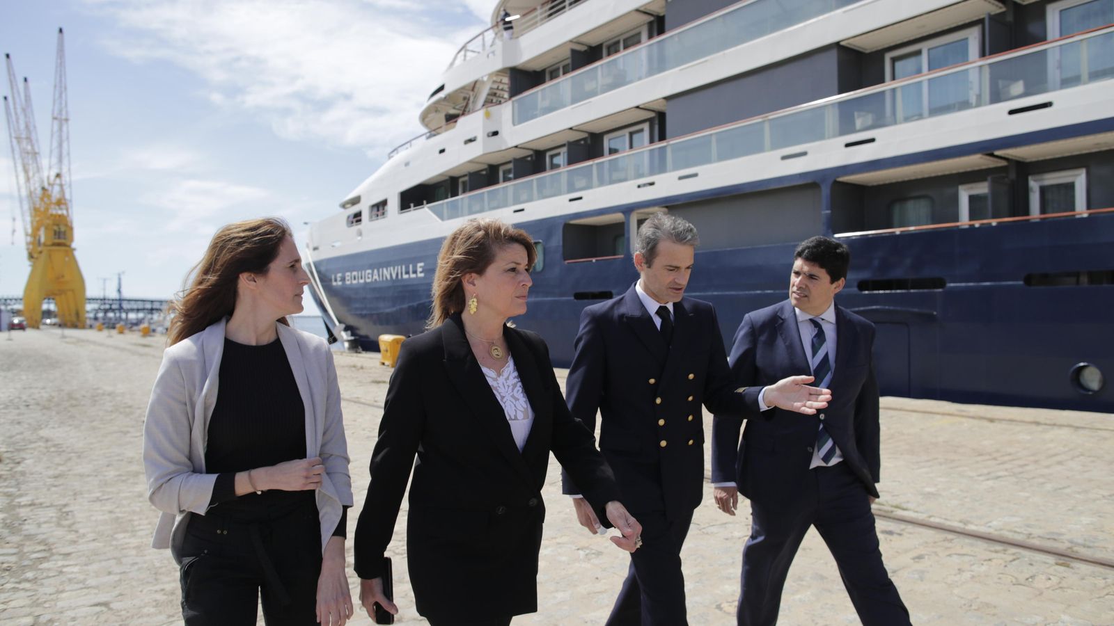 Crucero en el muelle de Levante
