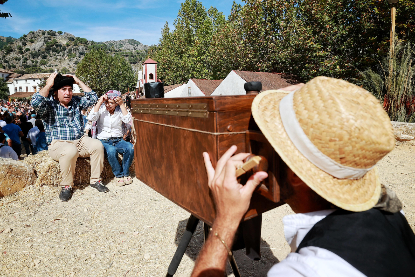 Los bandoleros triunfan Grazalema: las mejores imágenes de la popular recreación de la Sierra de Cádiz