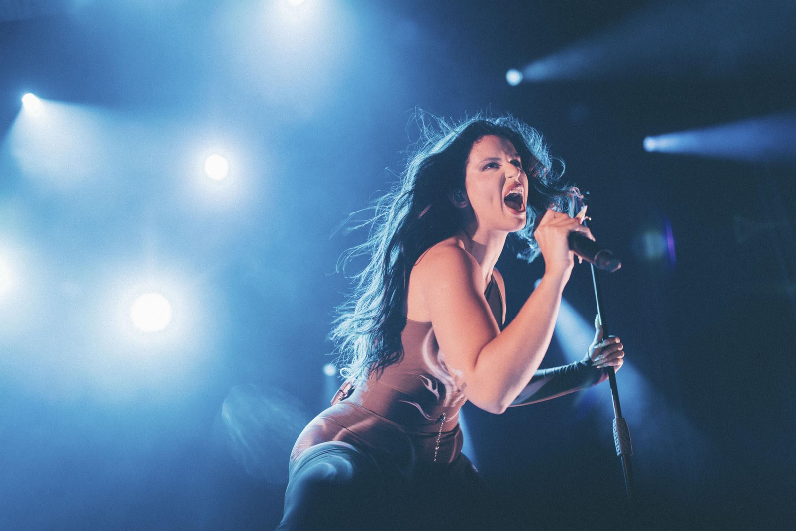 Nathy Peluso durante su actuación en Huelva