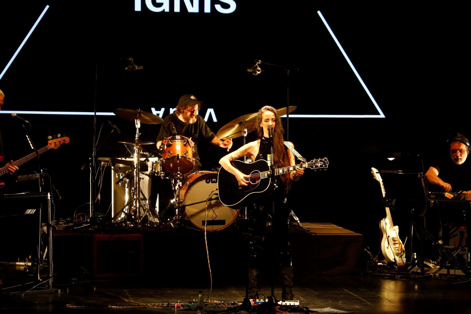 Las mejores imágenes del concierto de Vega en el Festival de la Guitarra de Córdoba
