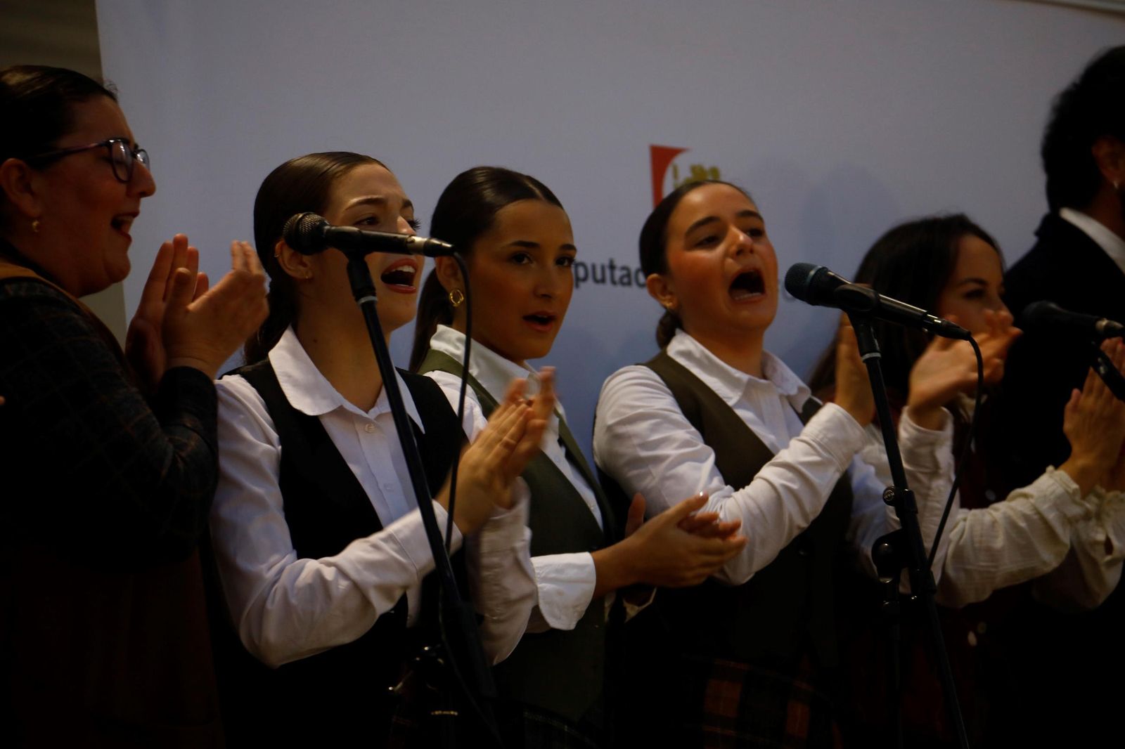 Las mejores fotos de la Zambomba de Navidad de la AECC en Córdoba