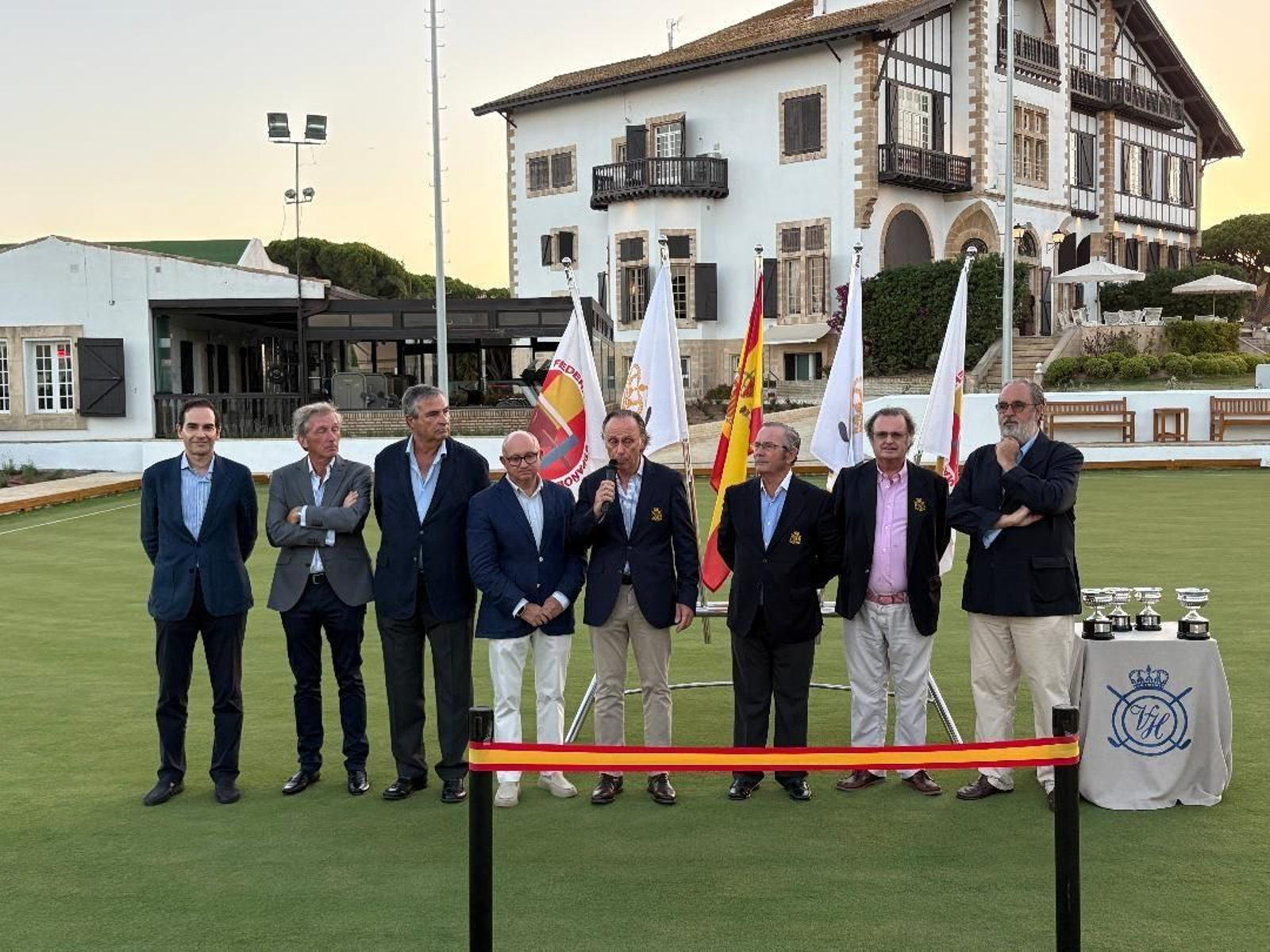 Pedro Rodríguez Vilches, Oliver Abad, Juan Fernández de Mesa, Ignacio González Nieto, Jaime Tovar, Perico González Frayle, Alfonso Pérez-Barbadilo y Gabriel González-Gordon. Pedro Rodríguez Vilches, Oliver Abad, Juan Fernández de Mesa, Ignacio González Nieto, Jaime Tovar, Perico González Frayle, Alfonso Pérez-Barbadilo y Gabriel González-Gordon.
