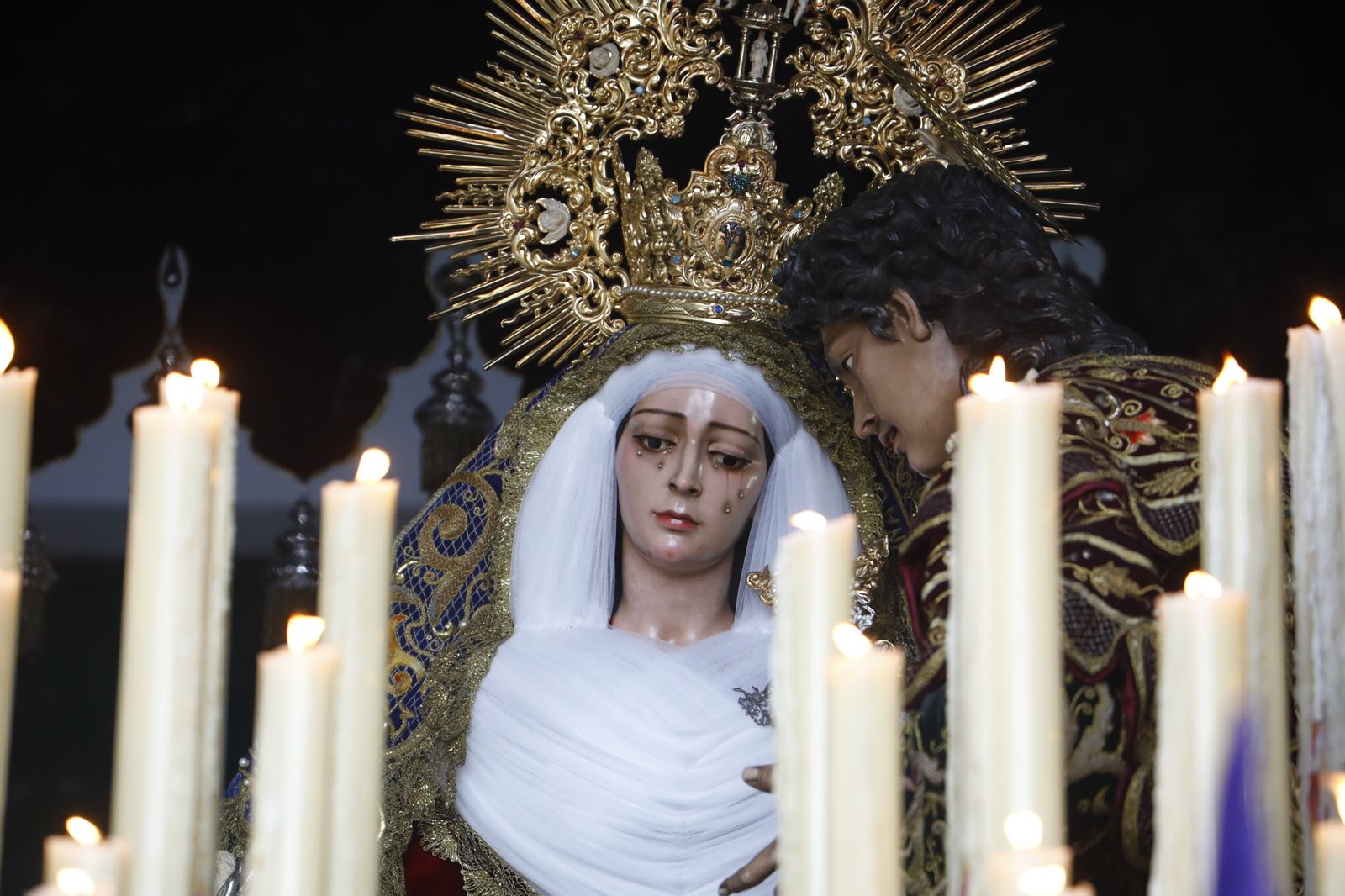 La Hermandad de la Sangre de Córdoba suspende su procesión, en imágenes