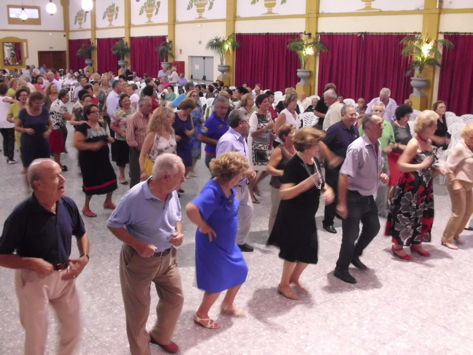 Imagen de archivo del baile en el Salón de los Espejos del Club Nazaret.