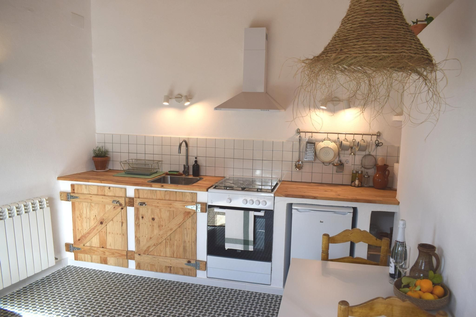 Desconectar en la Sierra de Huelva: así es la casa autosuficiente en la que relajarse en la naturaleza