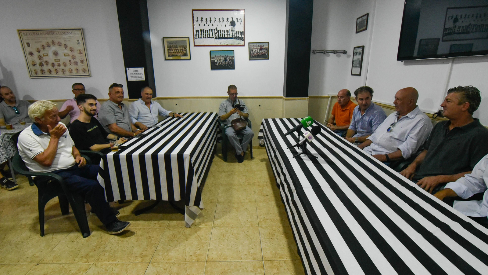 Las fotos del homenaje  a la plantilla 1991- 1992 de La Balona