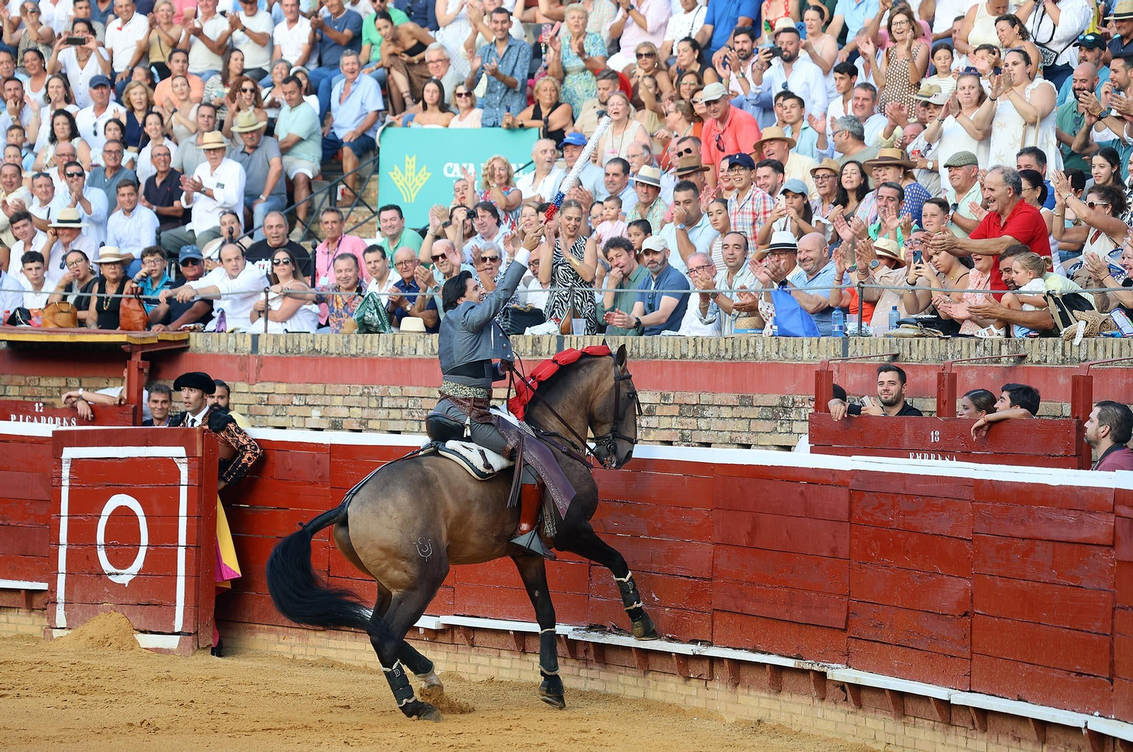 Toros La Merced: Imágenes de la tarde de Rejoneo con Diego Ventura, Andrés Romero y Sergio Galán