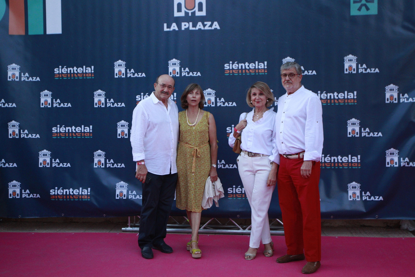 Isabel Pantoja cautiva al público de Almería en la plaza de toros