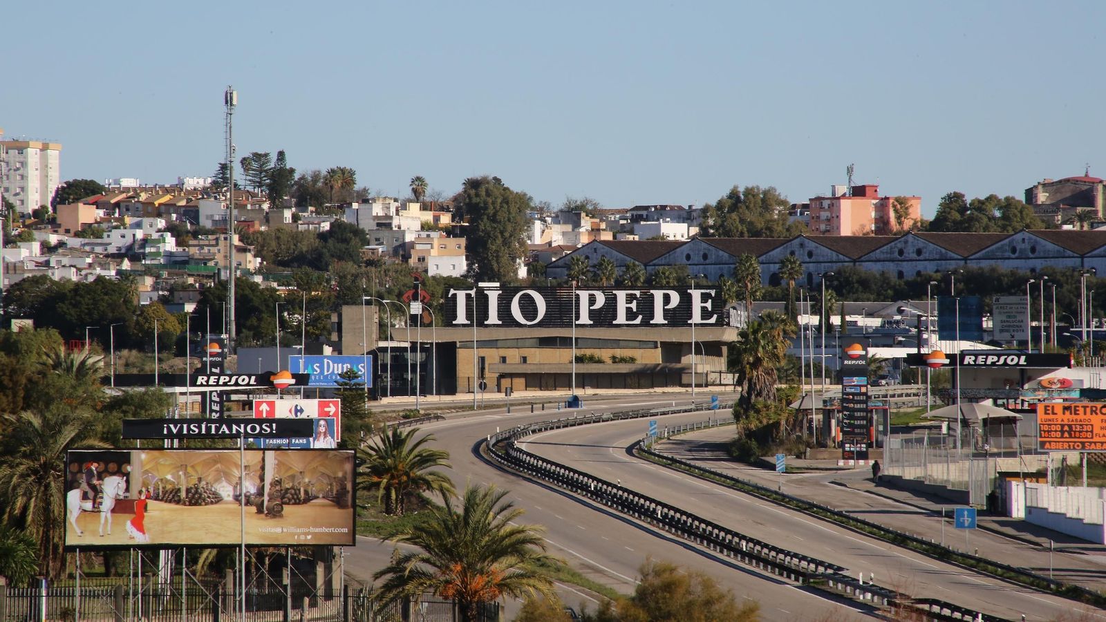 Carreteras vacías en el puente de la Constitución del pasado año.